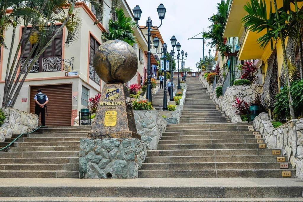 Fortune Hotel Guayaquil Exterior photo